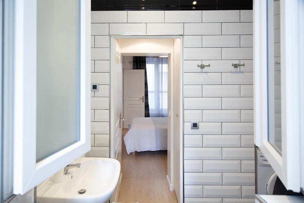 Appartamento Near Eiffel Tower - Beautiful Flat Parigi Esterno foto